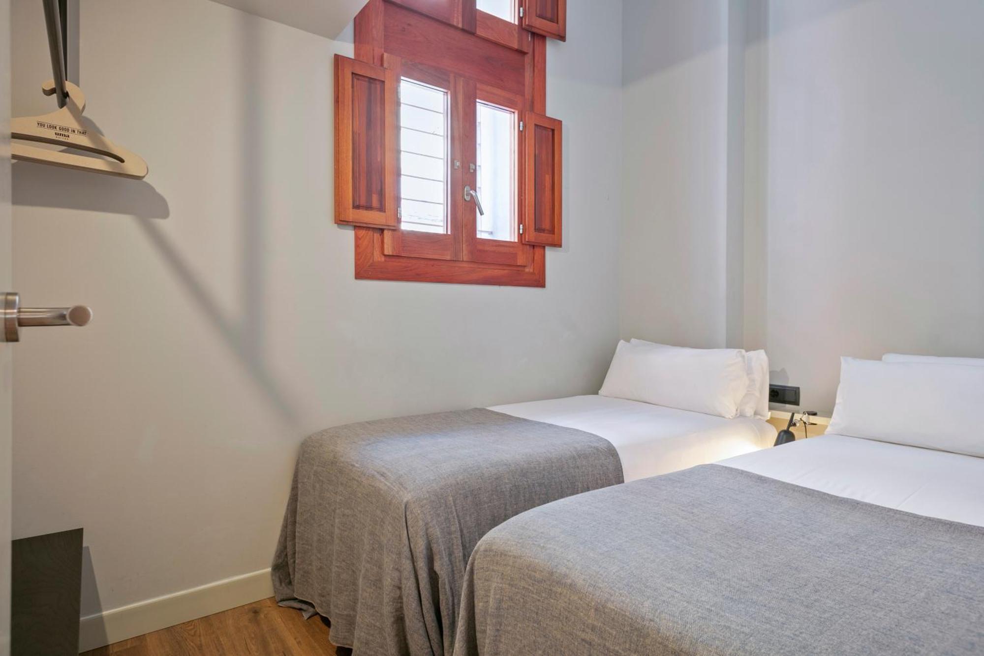 Uma Suites Barceloneta Beach Exterior photo